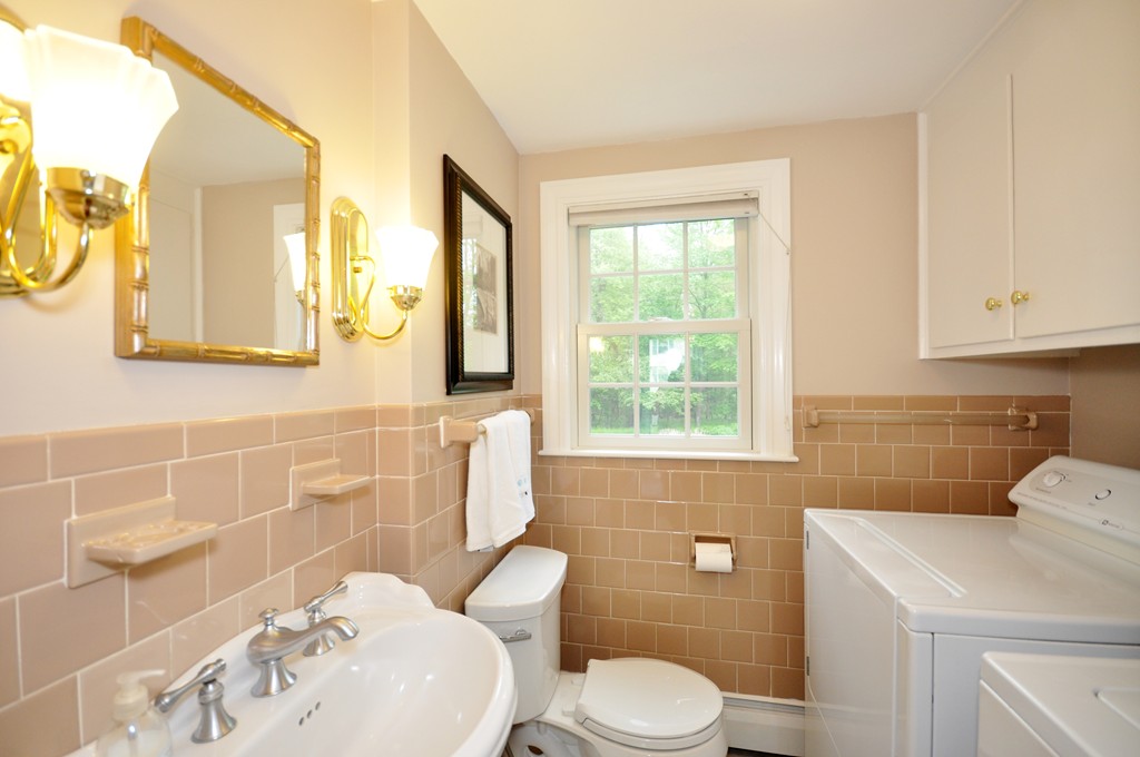 10 Bromfield Road Acton, MA 01720 - Photo 9 of 26