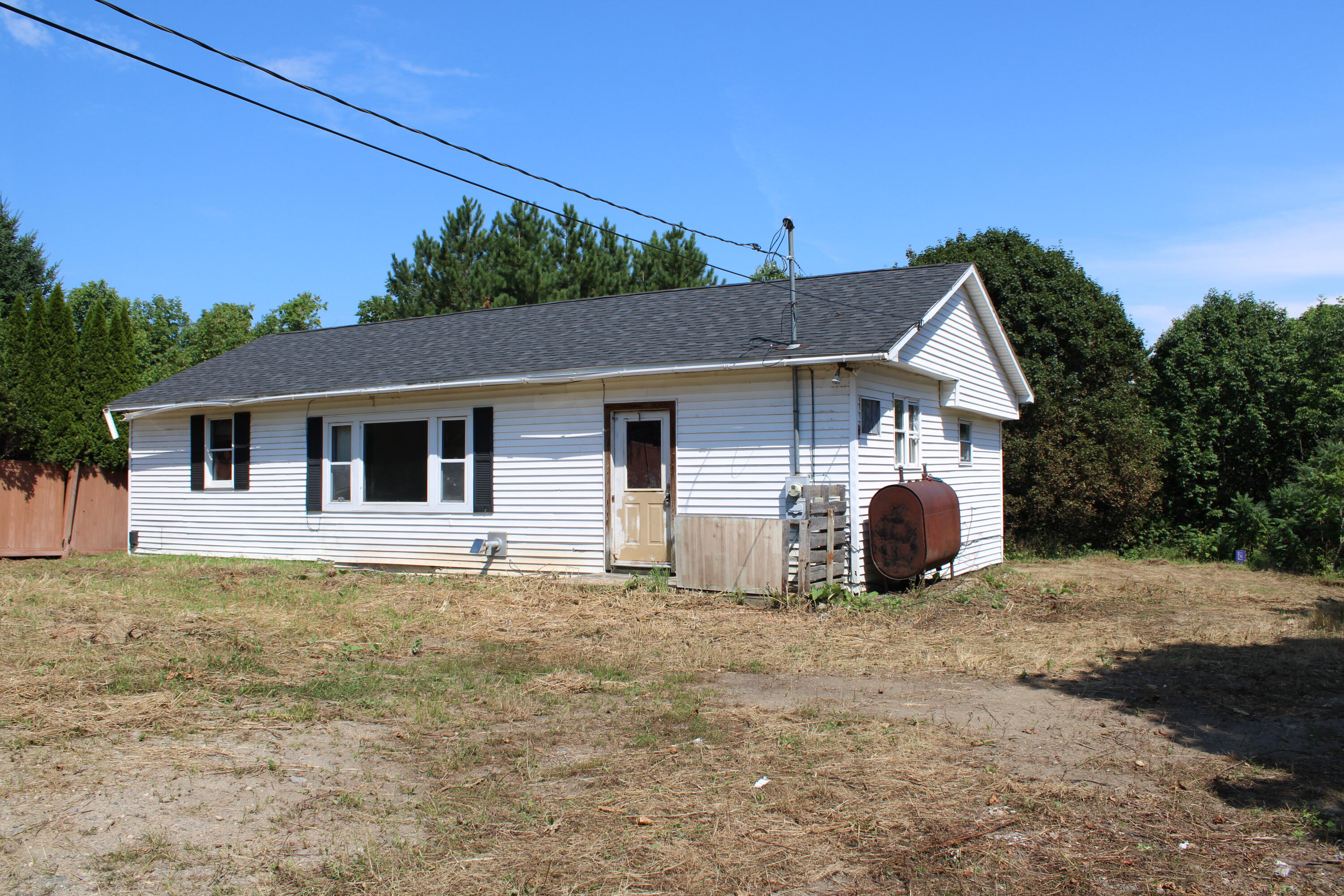 2479 West River Road Sidney, ME 04330 - Photo 3 of 13 Side View