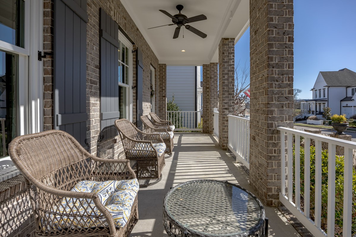 960 Cheltenham Avenue Franklin, TN 37064 - Photo 7 of 62 a view of a balcony with chairs