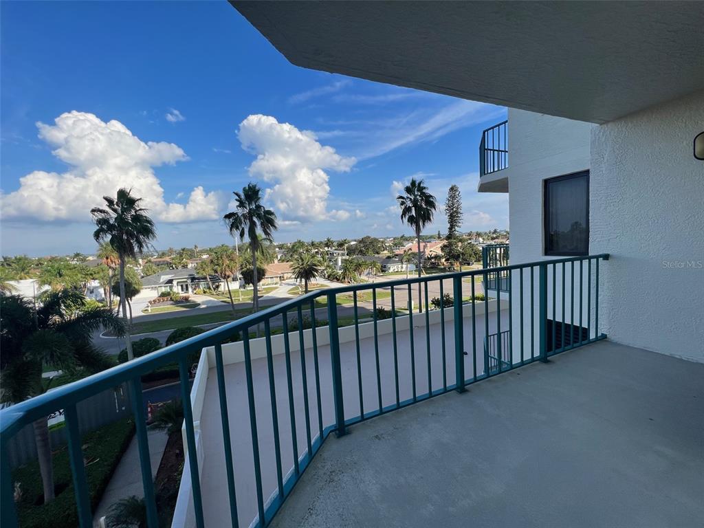 670 Island Way, Unit 400 Clearwater, FL 33767 - Photo 17 of 70