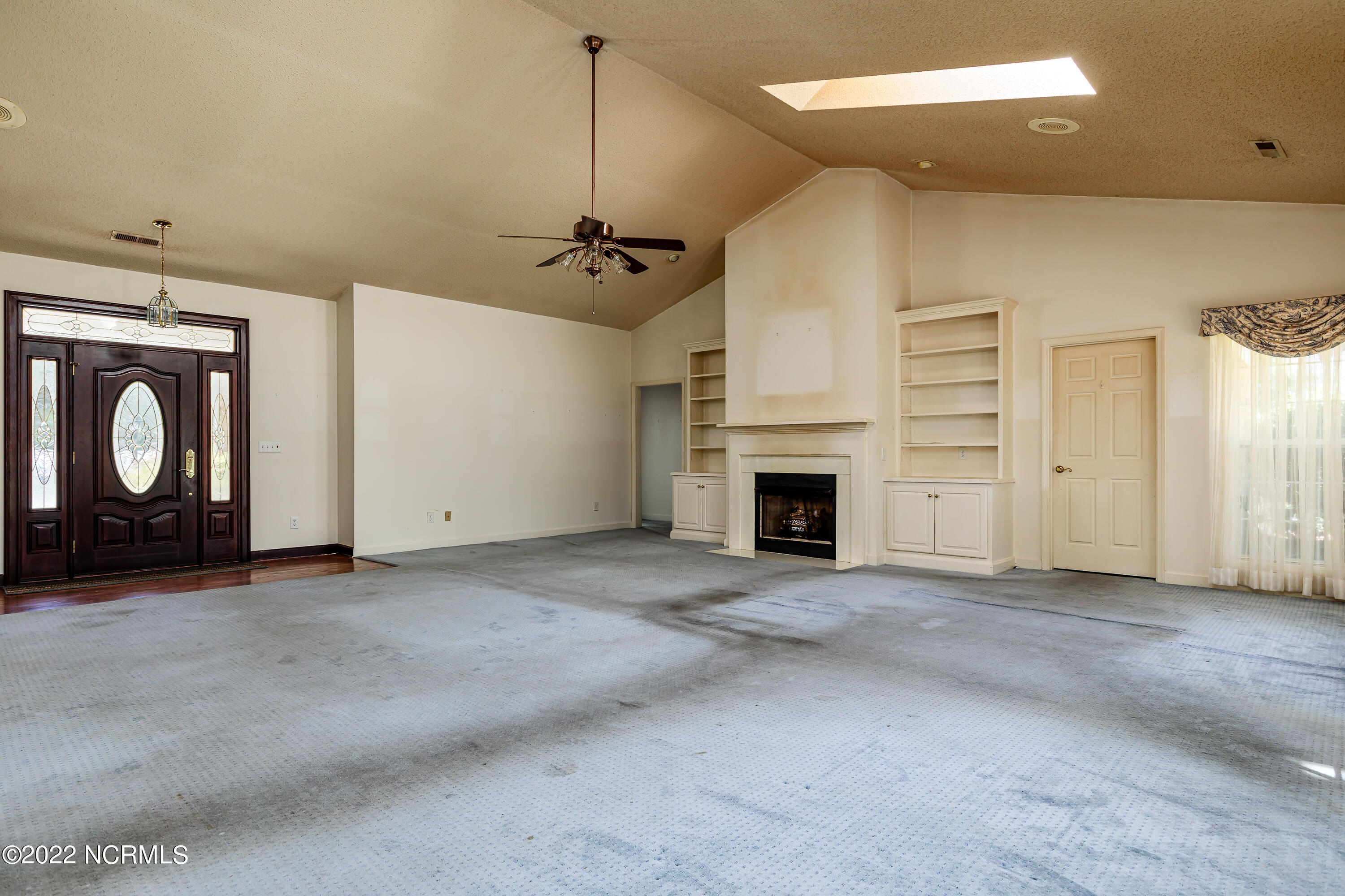 928 Rays Bridge Road Whispering Pines, NC 28327 - Photo 5 of 27 928raysbridgerd-15