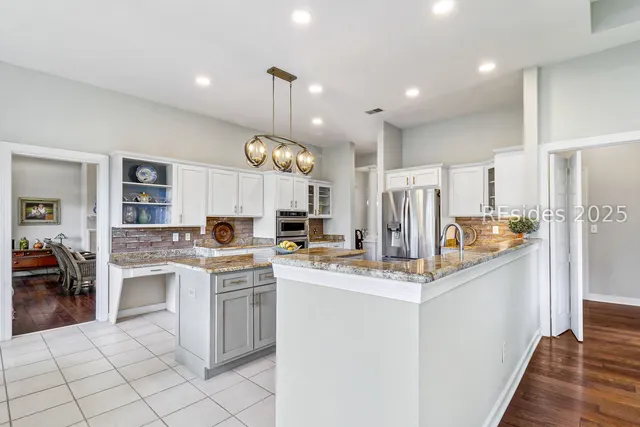 $884,000 | 122 Summerton Drive, Bluffton, SC 29910