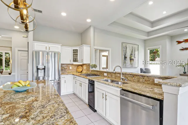 $884,000 | 122 Summerton Drive, Bluffton, SC 29910