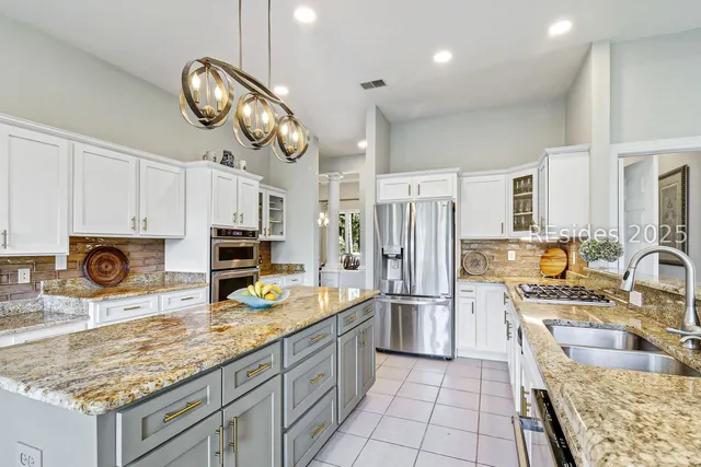 $884,000 | 122 Summerton Drive, Bluffton, SC 29910