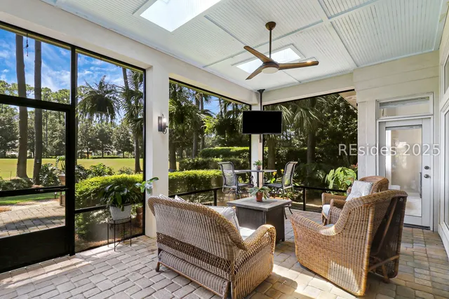 $884,000 | 122 Summerton Drive, Bluffton, SC 29910