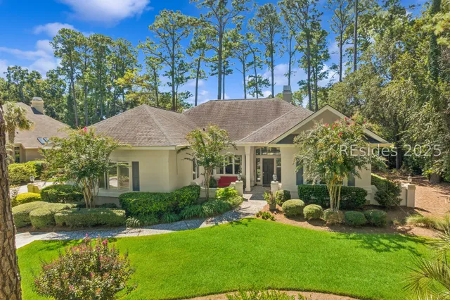$884,000 | 122 Summerton Drive, Bluffton, SC 29910
