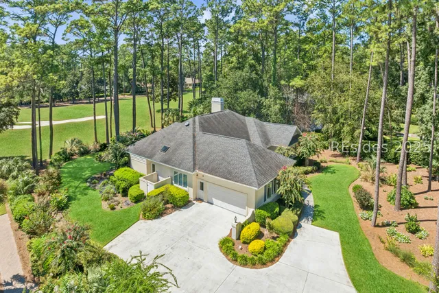 $884,000 | 122 Summerton Drive, Bluffton, SC 29910
