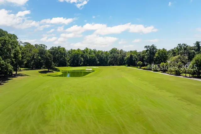 $884,000 | 122 Summerton Drive, Bluffton, SC 29910