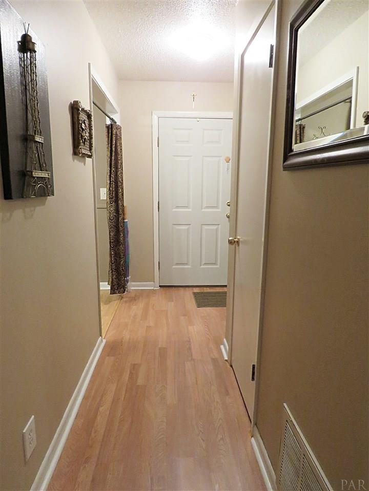 8252 Squire Road Pensacola, FL 32514 - Photo 5 of 18 Gallery Image 5