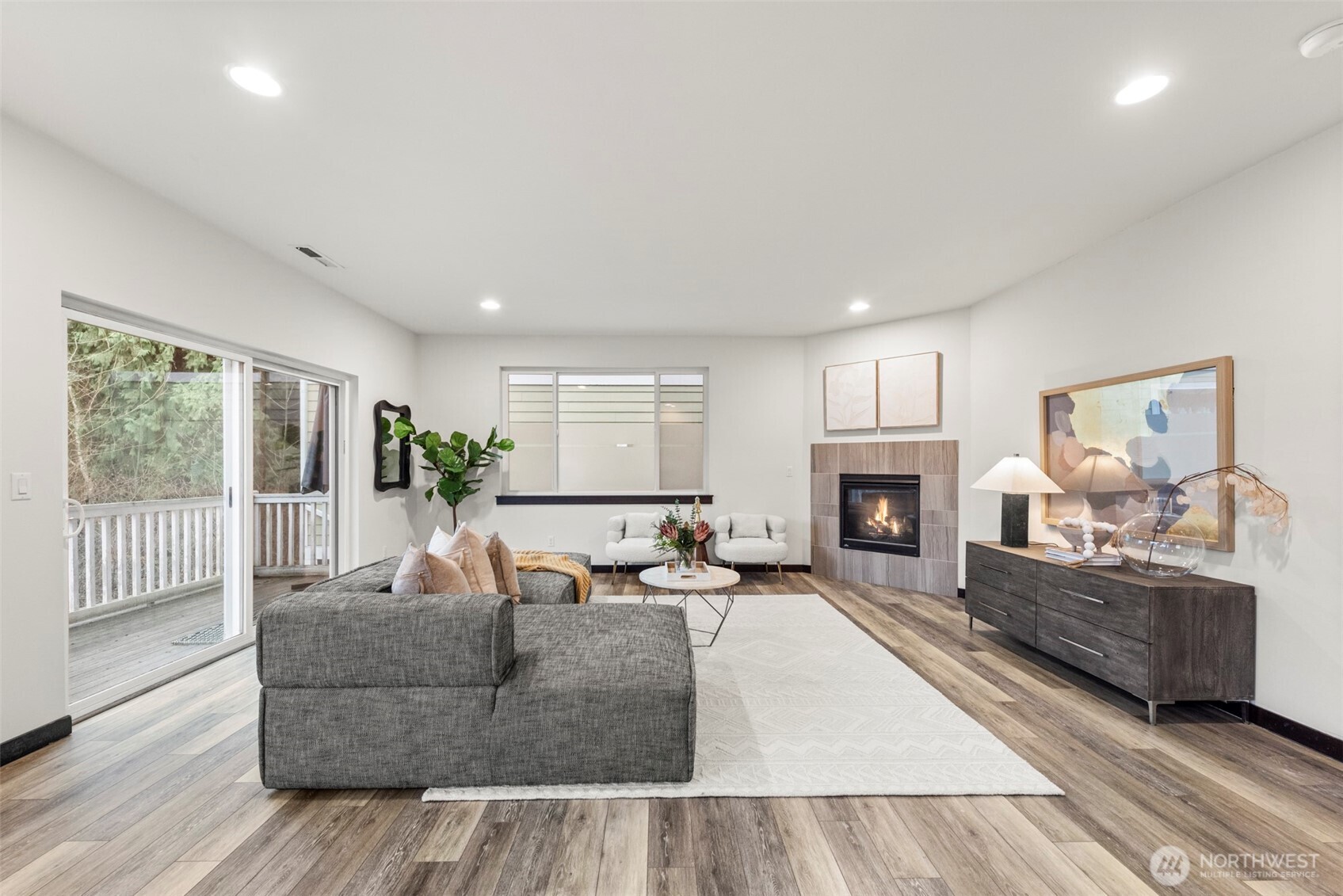 17413 3rd Avenue Southeast Bothell, WA 98012 - Photo 4 of 28