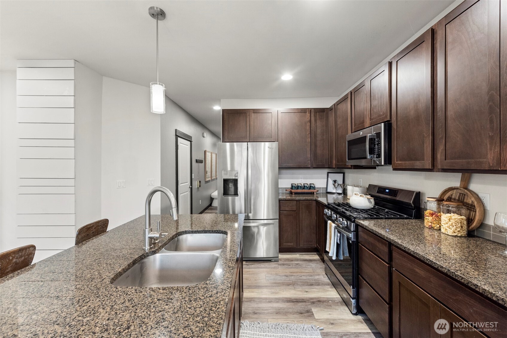 17413 3rd Avenue Southeast Bothell, WA 98012 - Photo 9 of 28