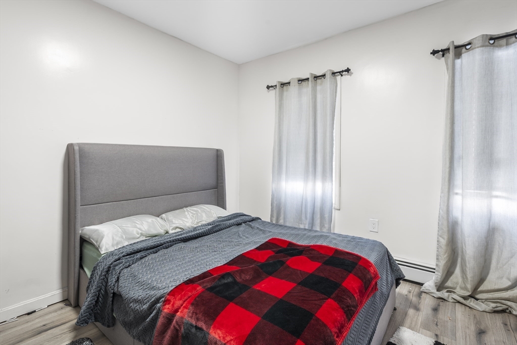 159-161 Howe Street Methuen, MA 01844 - Photo 18 of 37