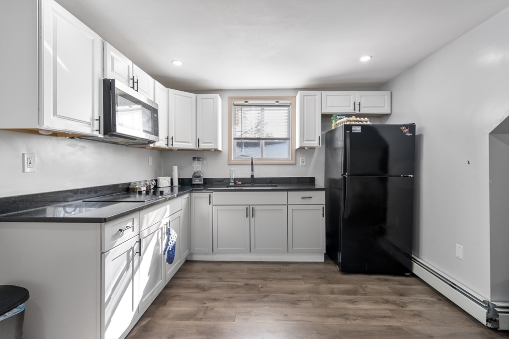 159-161 Howe Street Methuen, MA 01844 - Photo 23 of 37