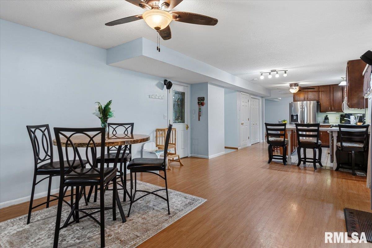 3960 North Northbrook Drive Decatur, IL 62526 - Photo 10 of 37