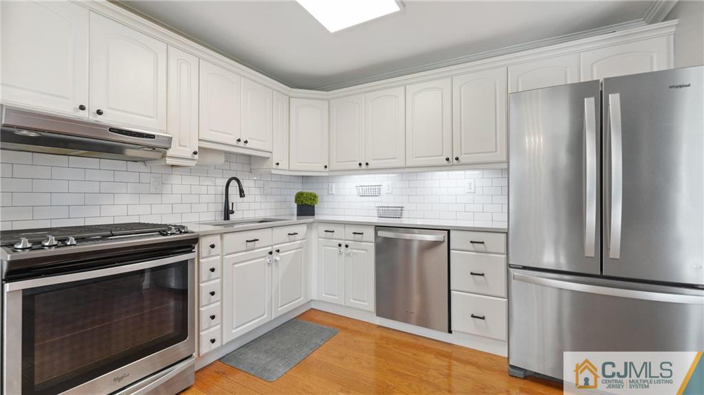 5 Savage Road Kendall Park, NJ 08824 - Photo 9 of 33 Gallery Image 9