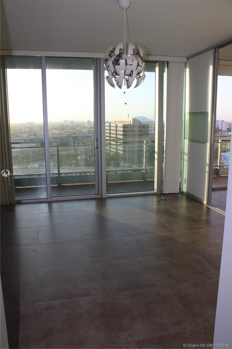 92 Southwest 3rd Street, Unit 1607 Miami, FL 33130 - Photo 13 of 18