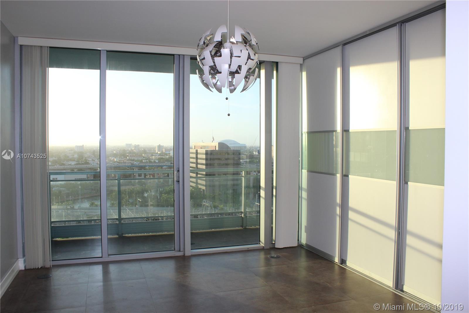 92 Southwest 3rd Street, Unit 1607 Miami, FL 33130 - Photo 14 of 18