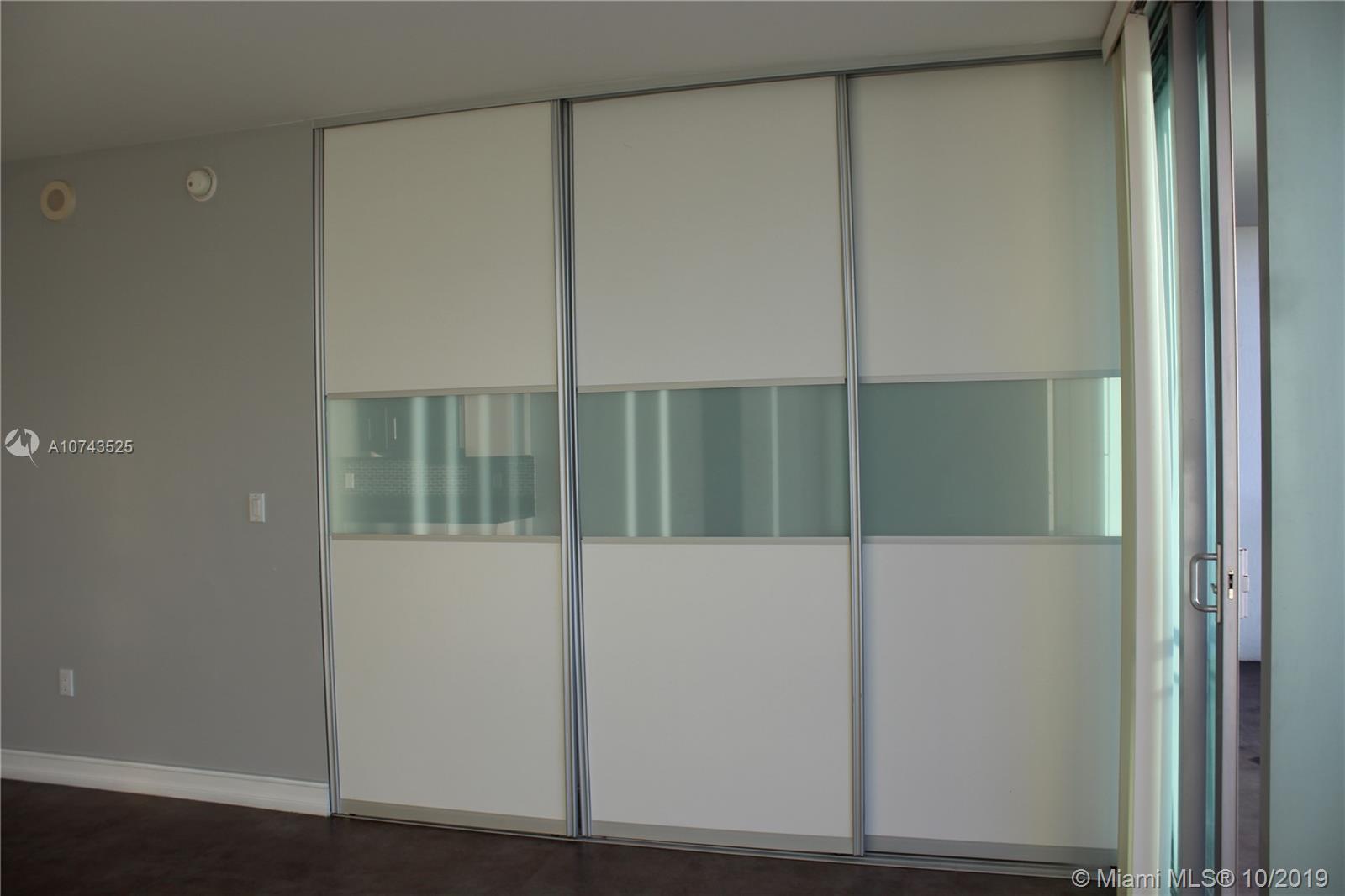 92 Southwest 3rd Street, Unit 1607 Miami, FL 33130 - Photo 6 of 18