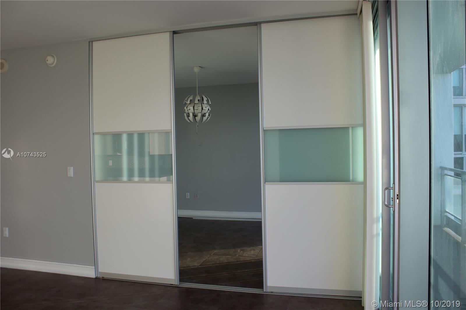 92 Southwest 3rd Street, Unit 1607 Miami, FL 33130 - Photo 7 of 18