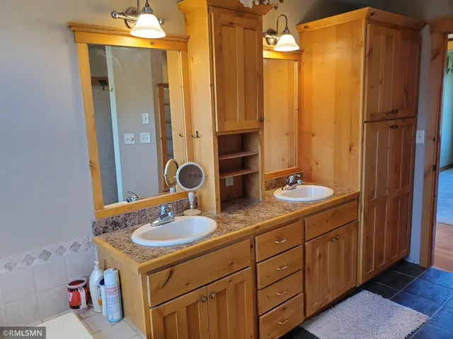 $449,900 | 1603 86th Avenue, Hammond, WI 54015