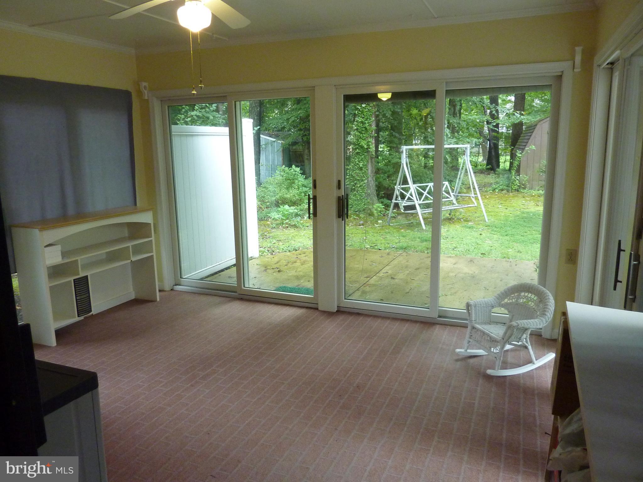 284 Merion Road Dover, DE 19904 - Photo 11 of 25 Three Season Sun Room