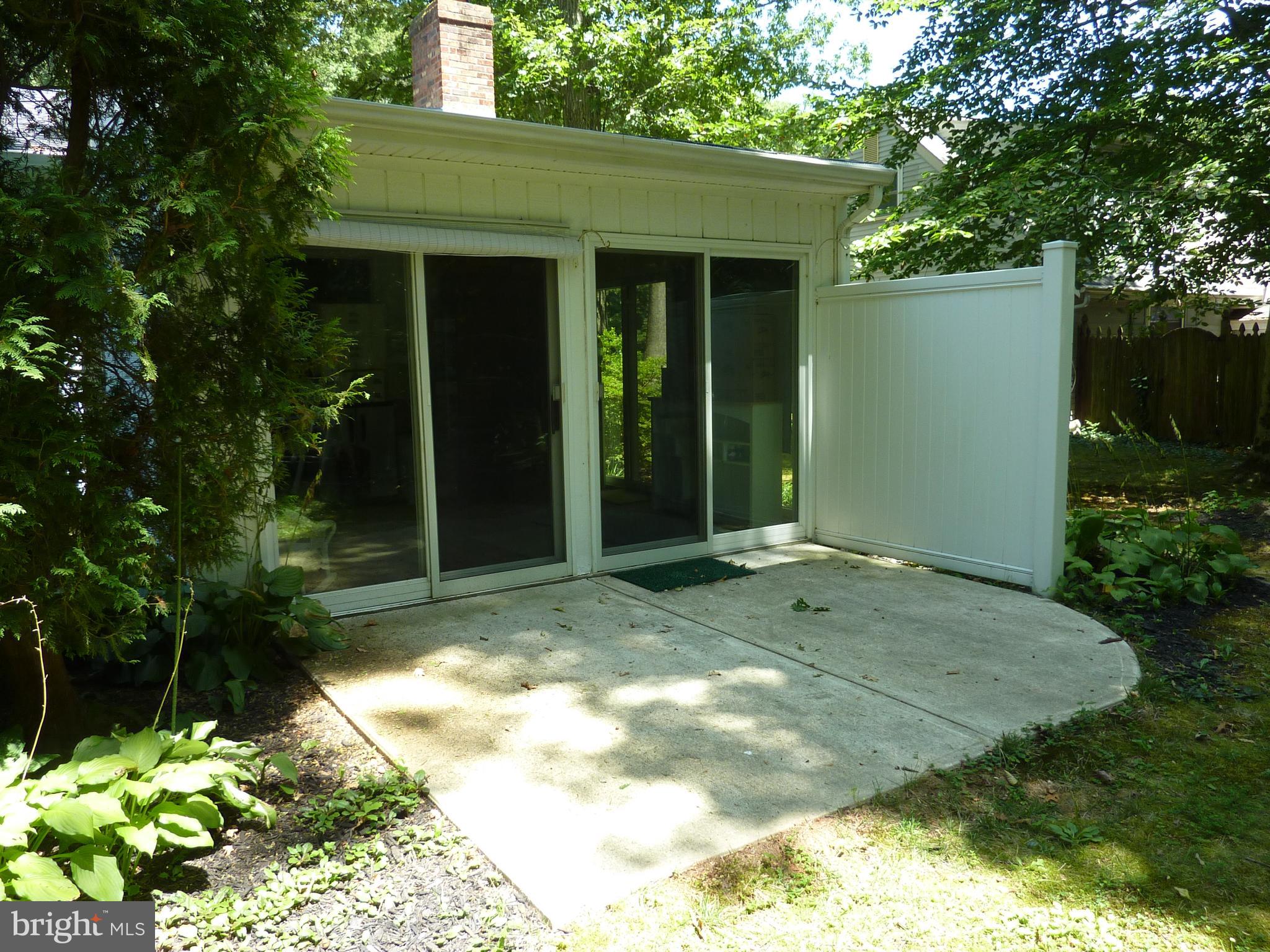 284 Merion Road Dover, DE 19904 - Photo 21 of 25 Patio