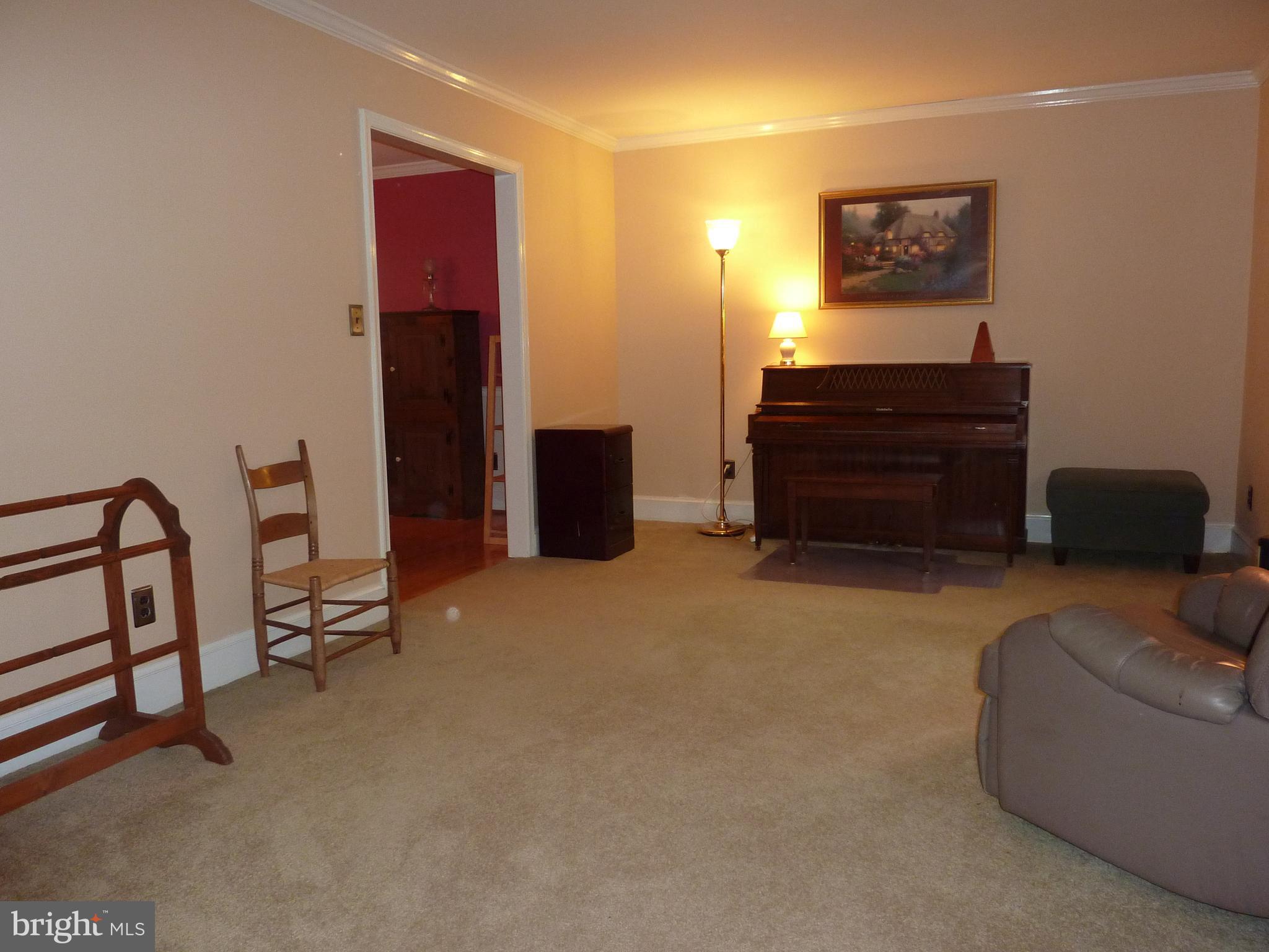 284 Merion Road Dover, DE 19904 - Photo 5 of 25 Living Room