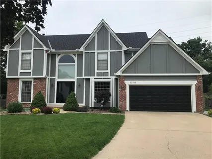 $550,000 | 12316 Wedd Street, Overland Park, KS 66213