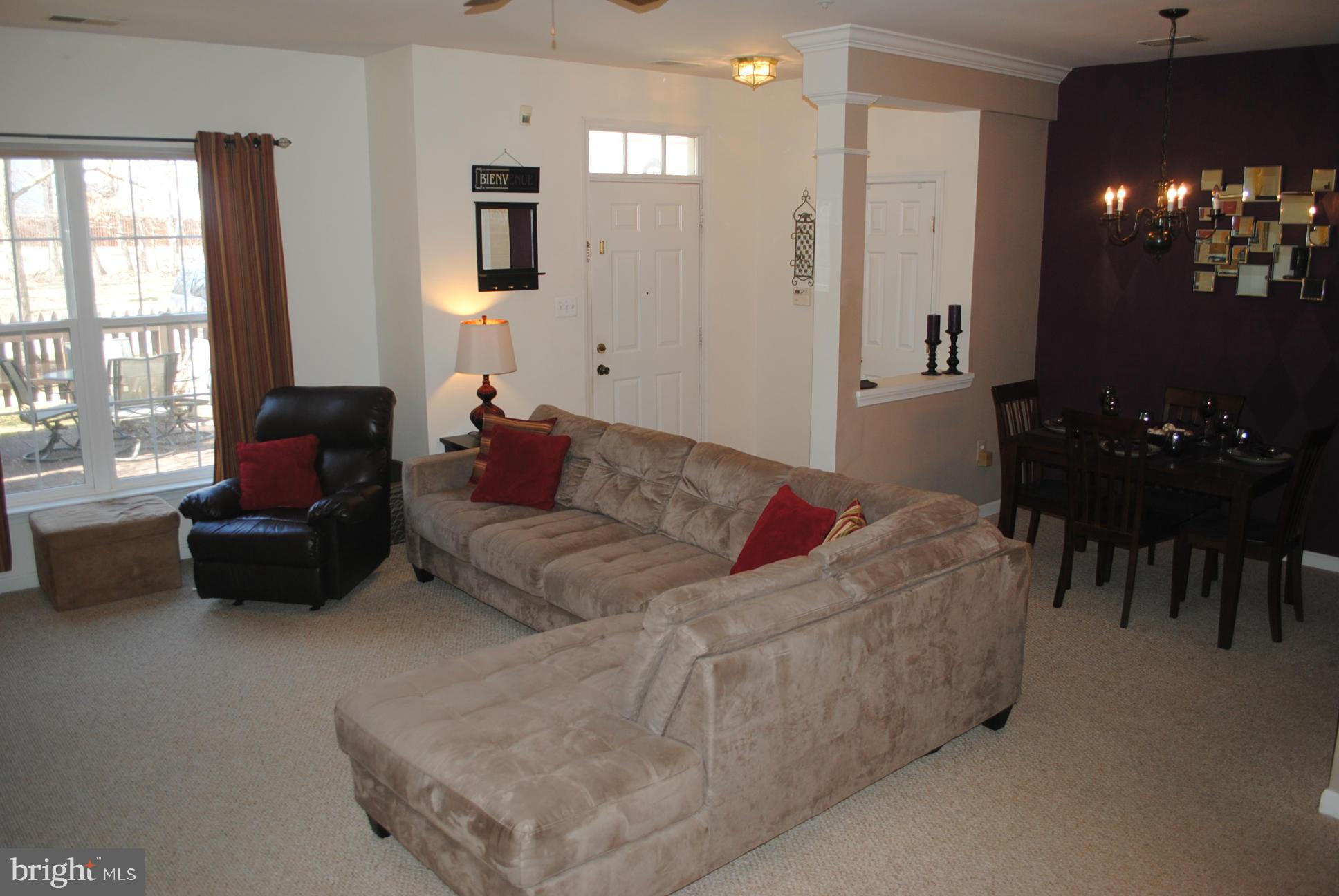 8731 Spring Brook Way Odenton, MD 21113 - Photo 12 of 24 Living Room