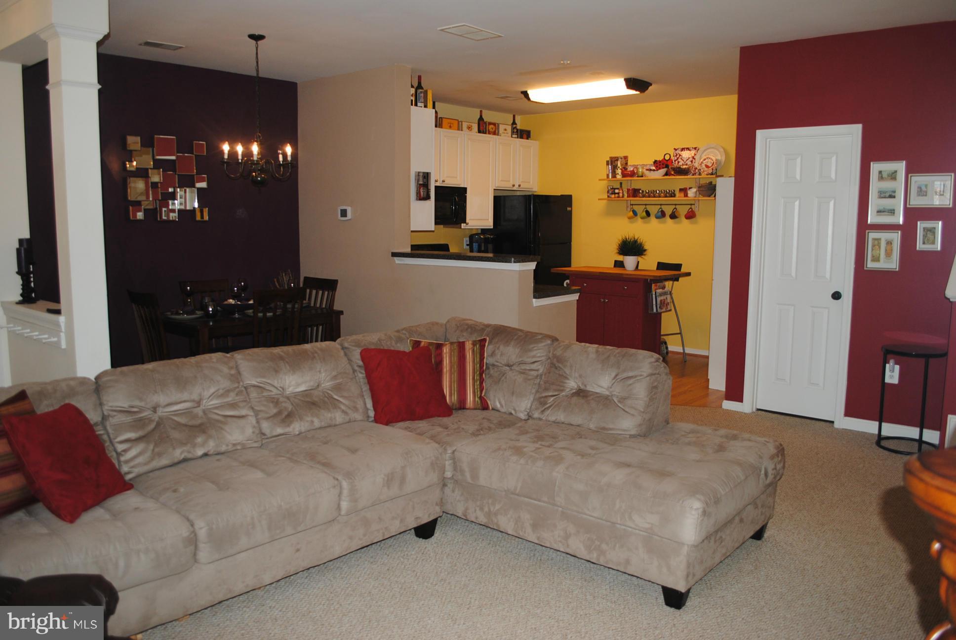 8731 Spring Brook Way Odenton, MD 21113 - Photo 13 of 24 Living Room