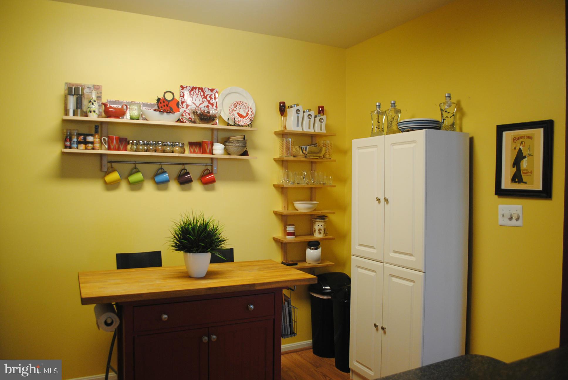 8731 Spring Brook Way Odenton, MD 21113 - Photo 5 of 24 Kitchen