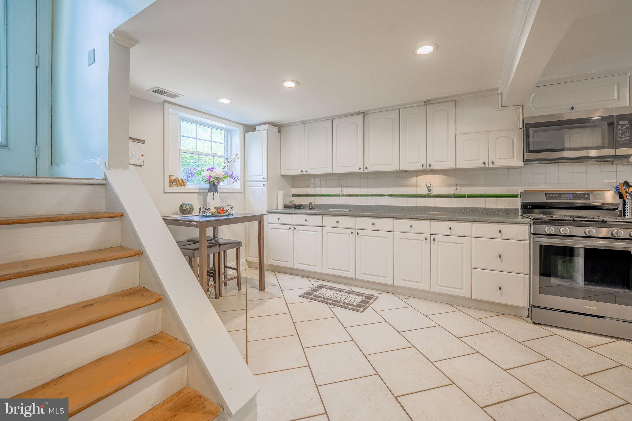 4127 Granby Road Woodbridge, VA 22193 - Photo 15 of 48 Gallery Image 15