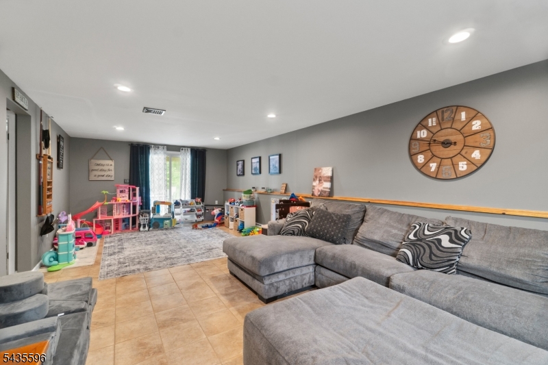 9 Partridge Lane Sparta, NJ 07871 - Photo 26 of 40
