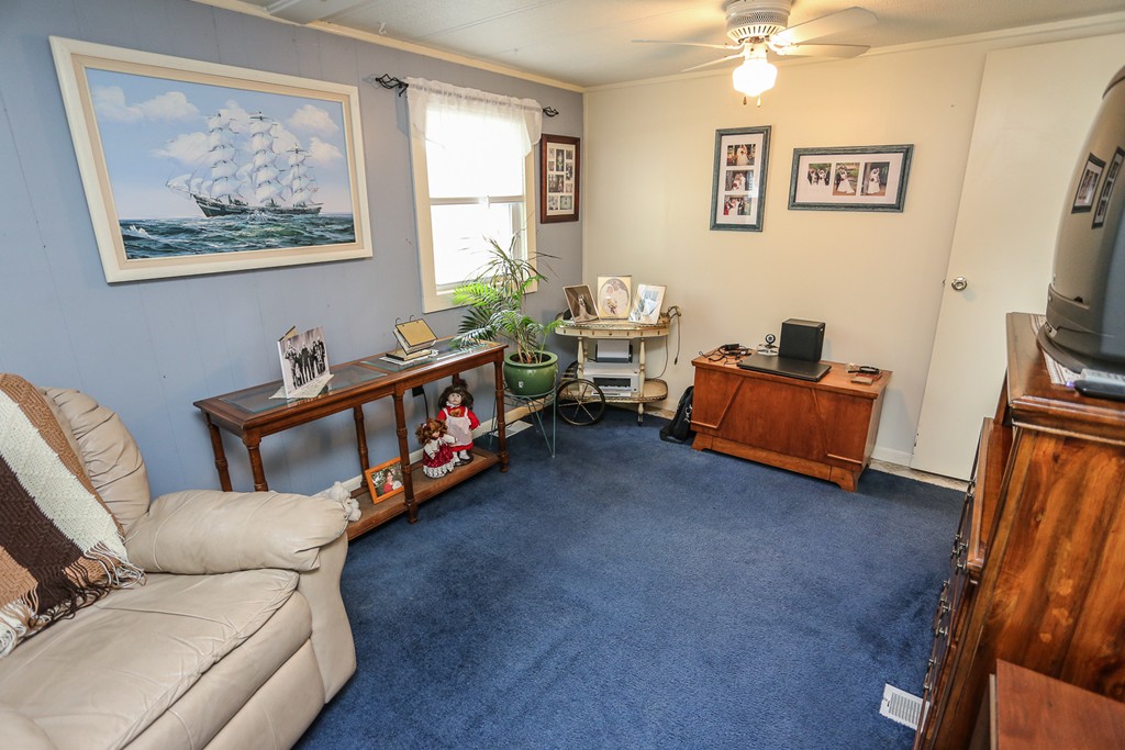 5 A Kittredge Road Shirley, MA 01464 - Photo 8 of 10 Gallery Image 8