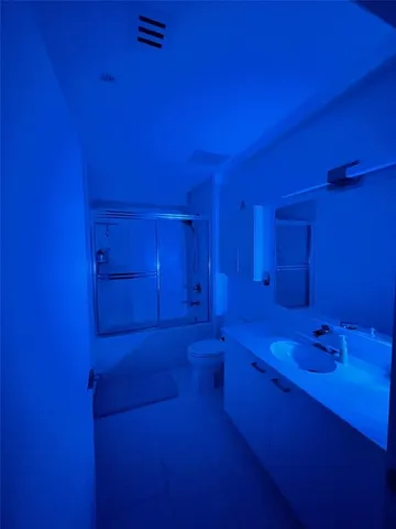 a view of a livingroom with an empty space