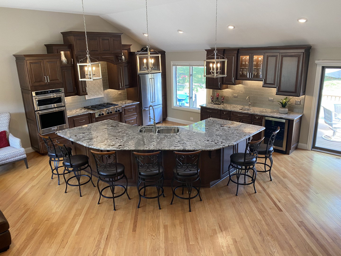 924 Surrey Road Addison, IL 60101 - Photo 4 of 29