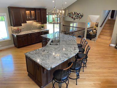 924 Surrey Road Addison, IL 60101 - Photo 5 of 29