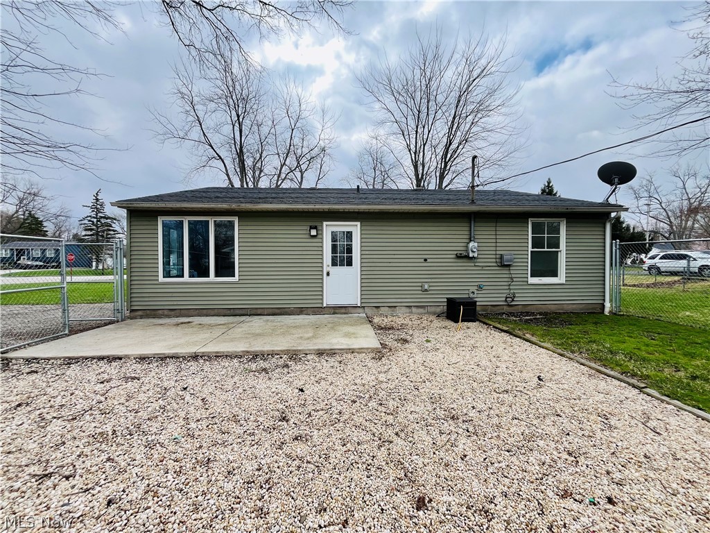 7063 Lake Road Madison, OH 44057 - Photo 18 of 42