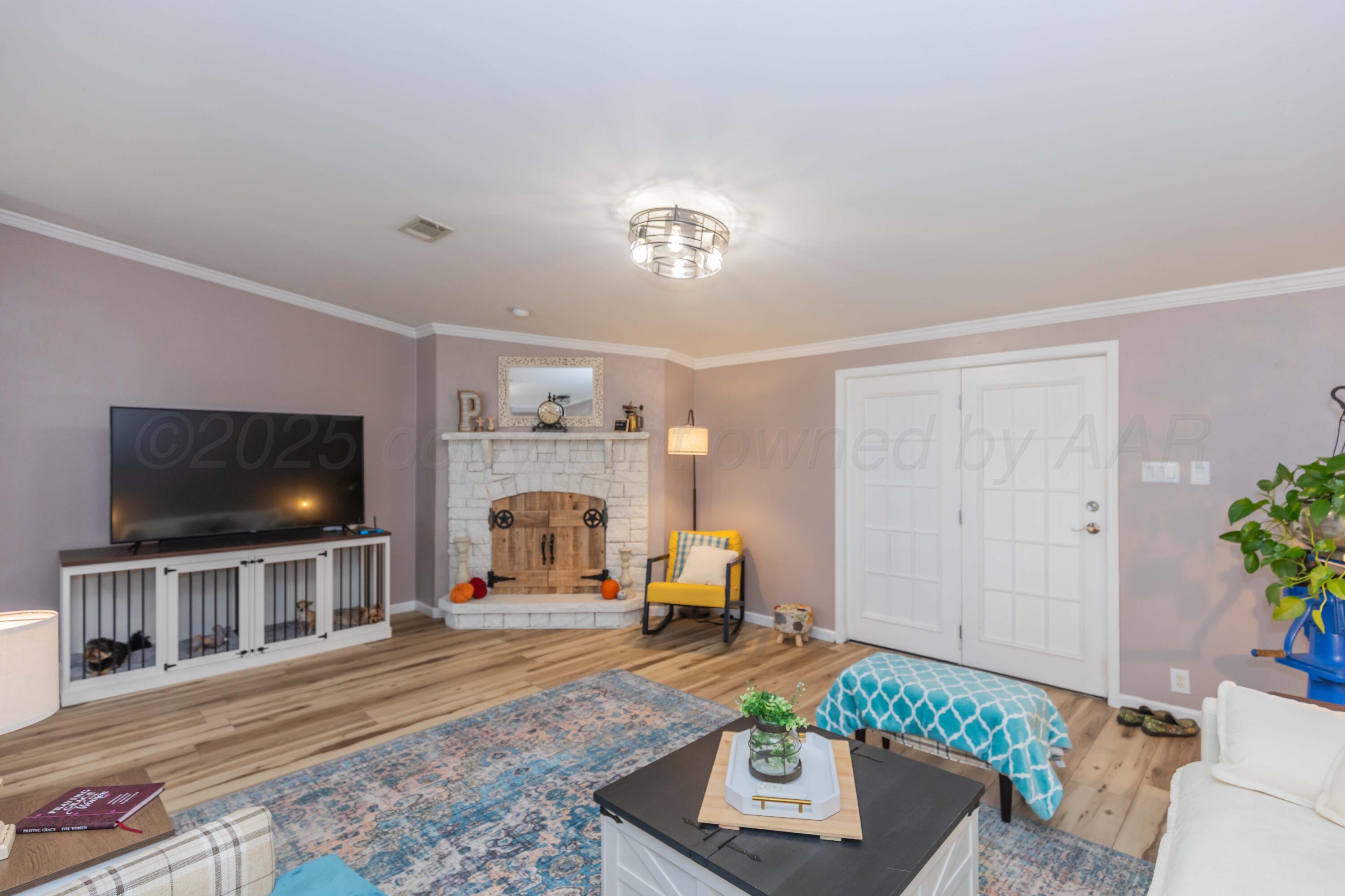 22701 South Blessen Road Canyon, TX 79015 - Photo 5 of 32 LIVING ROOM