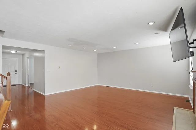 $359,900 | 5012 Birmingham Drive, Indianapolis, IN 46235