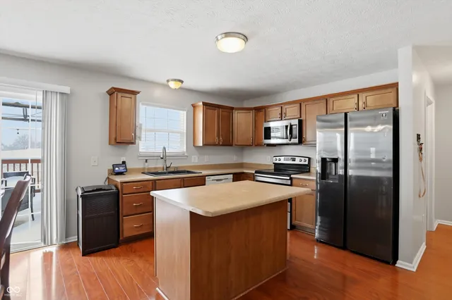 $359,900 | 5012 Birmingham Drive, Indianapolis, IN 46235