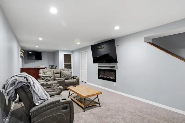 $359,900 | 5012 Birmingham Drive, Indianapolis, IN 46235