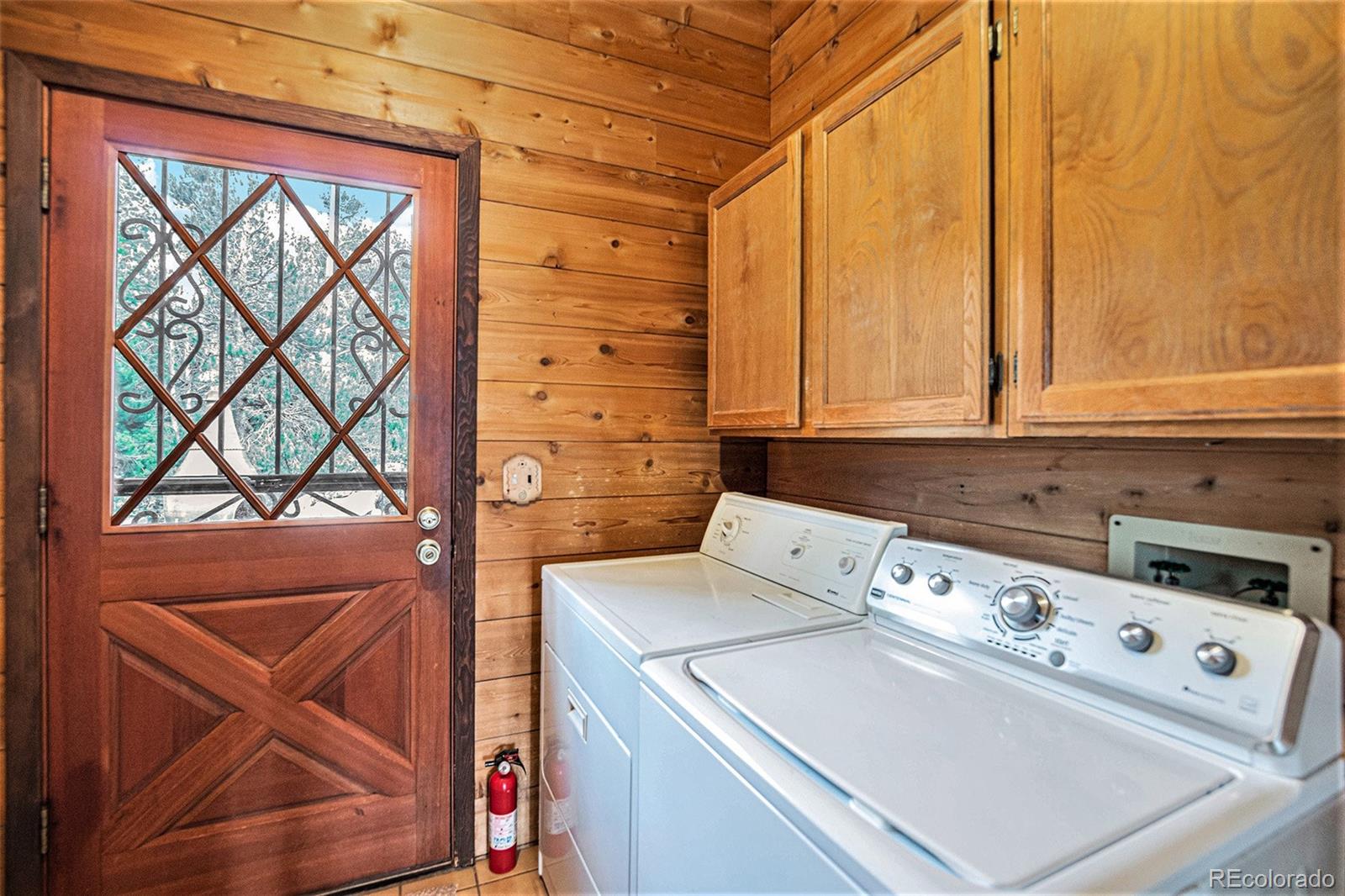 226 Ronnie Road Golden, CO 80403 - Photo 13 of 33 Gallery Image 13