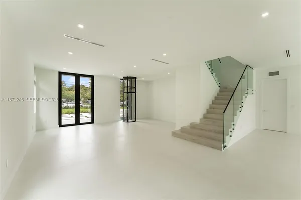 $2,995,000 | 8620 Southwest 112th Street, Miami, FL 33156
