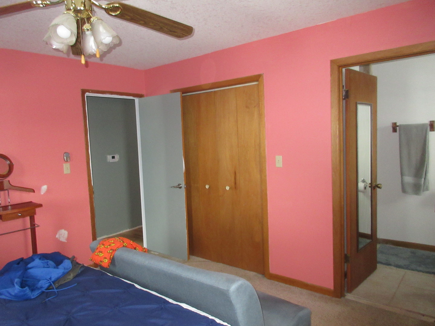 20172 Prophet Road Prophetstown, IL 61277 - Photo 9 of 32 a workspace with an entryway