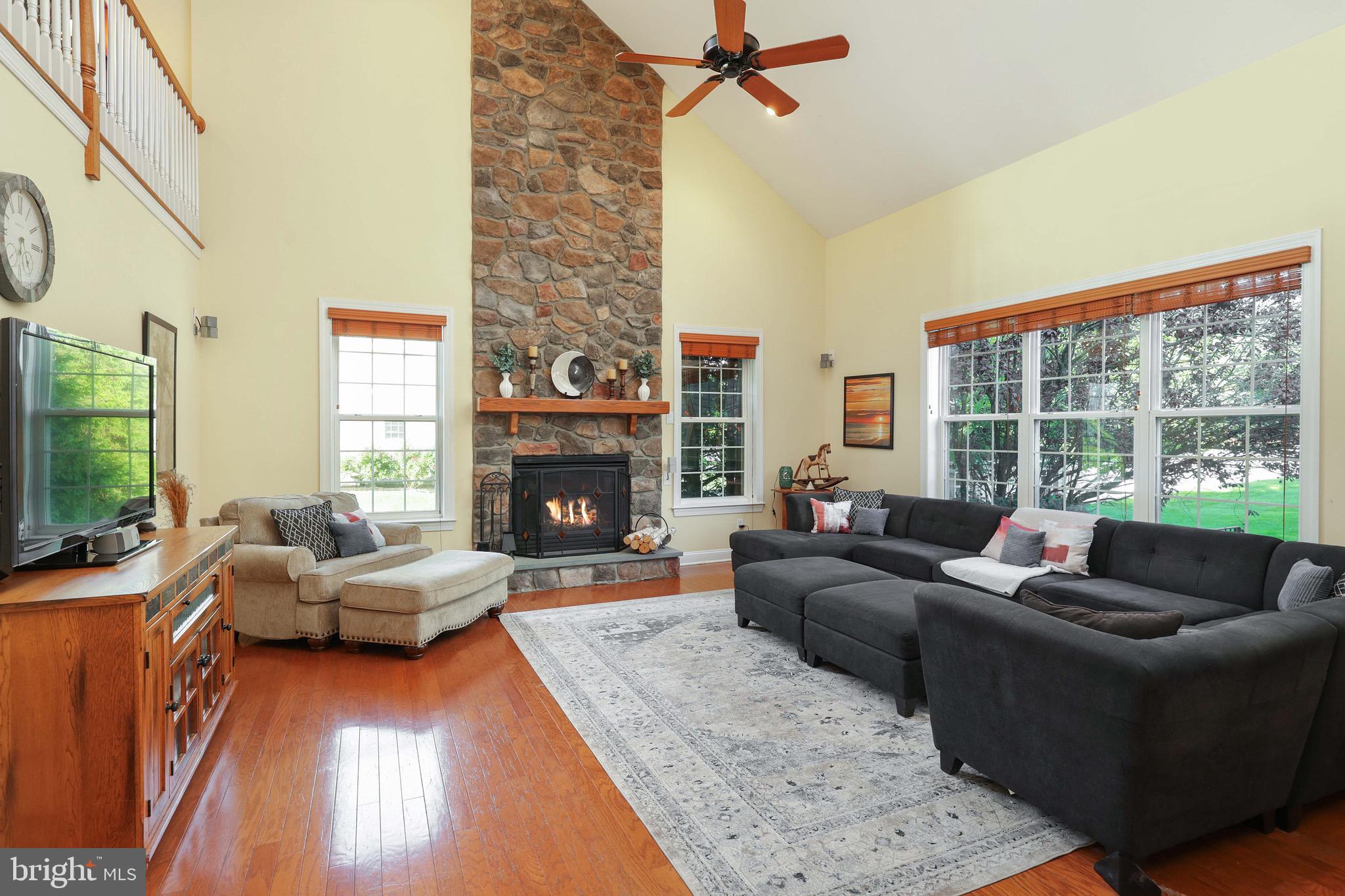 15 Manchester Court Columbus, NJ 08022 - Photo 20 of 80 a living room with furniture and a fireplace