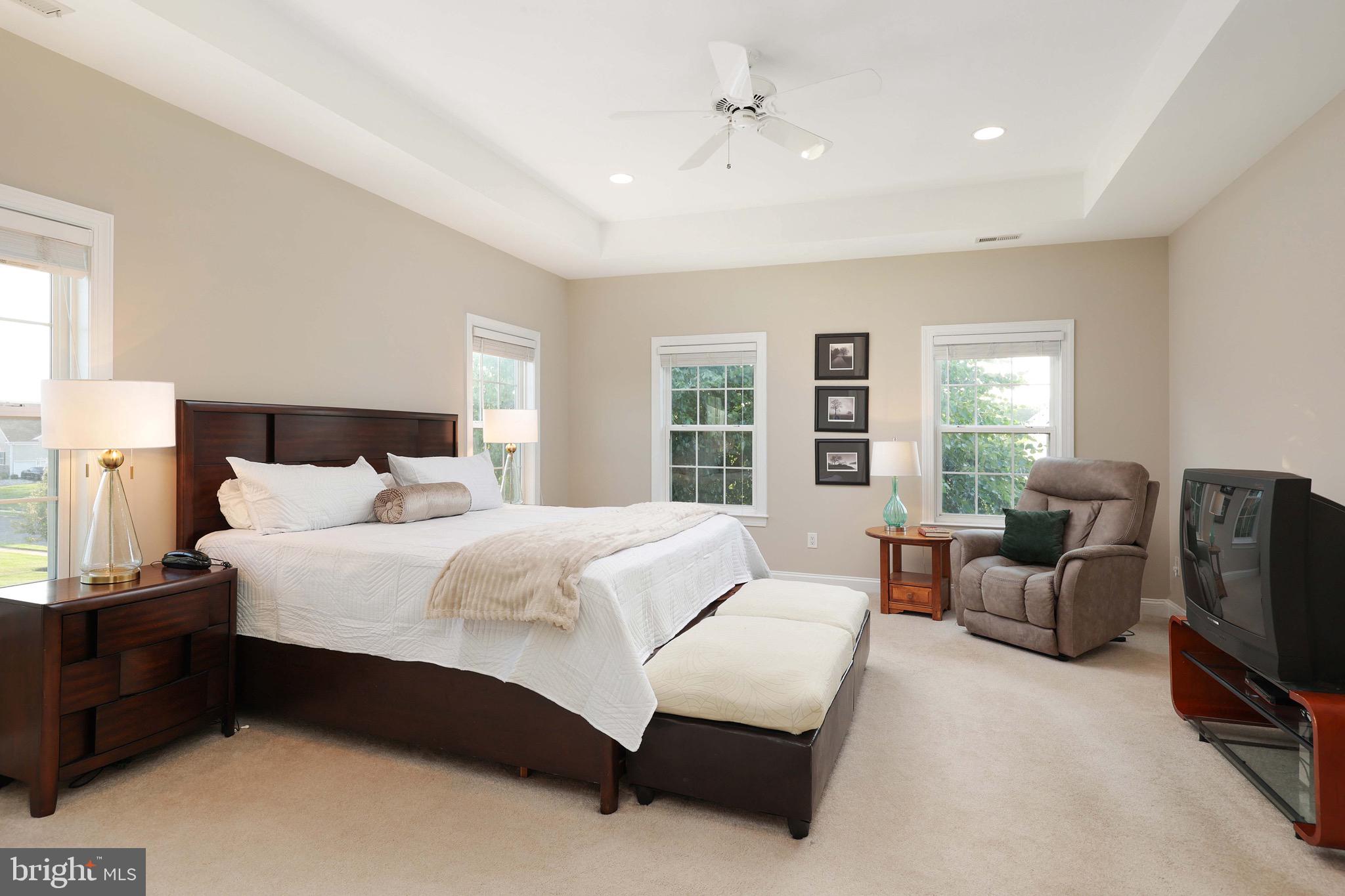 15 Manchester Court Columbus, NJ 08022 - Photo 23 of 80 Primary Suite