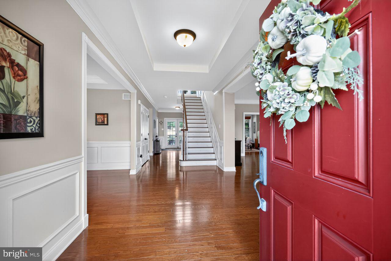 15 Manchester Court Columbus, NJ 08022 - Photo 3 of 80 Foyer