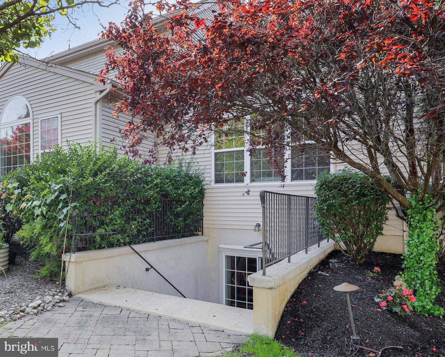 15 Manchester Court Columbus, NJ 08022 - Photo 53 of 80 a view of a house with a yard