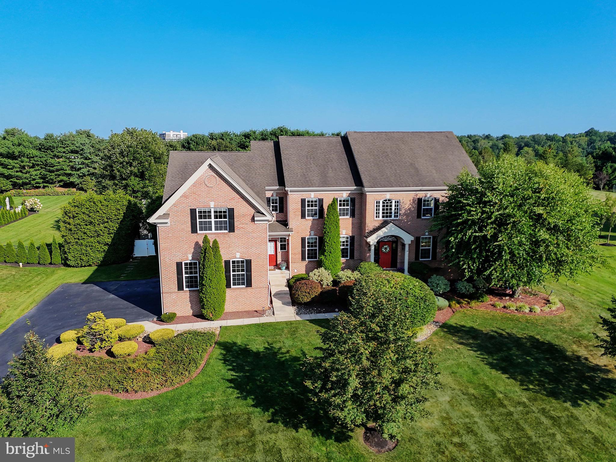 15 Manchester Court Columbus, NJ 08022 - Photo 60 of 80 an aerial view of a house